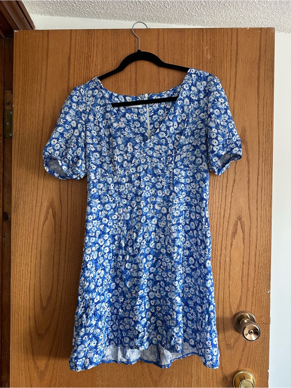 Kookai Blue and White Floral Short Sleeve Dress